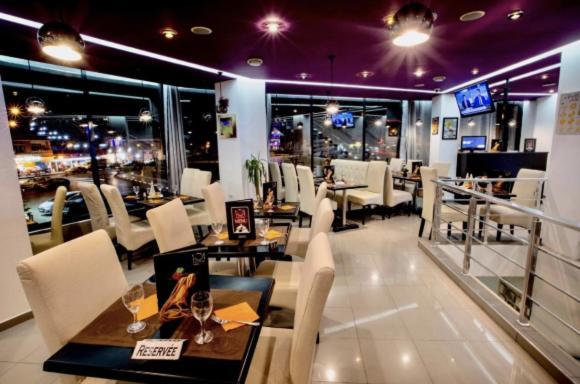 Hotel Calypso Aïn el Turk Esterno foto